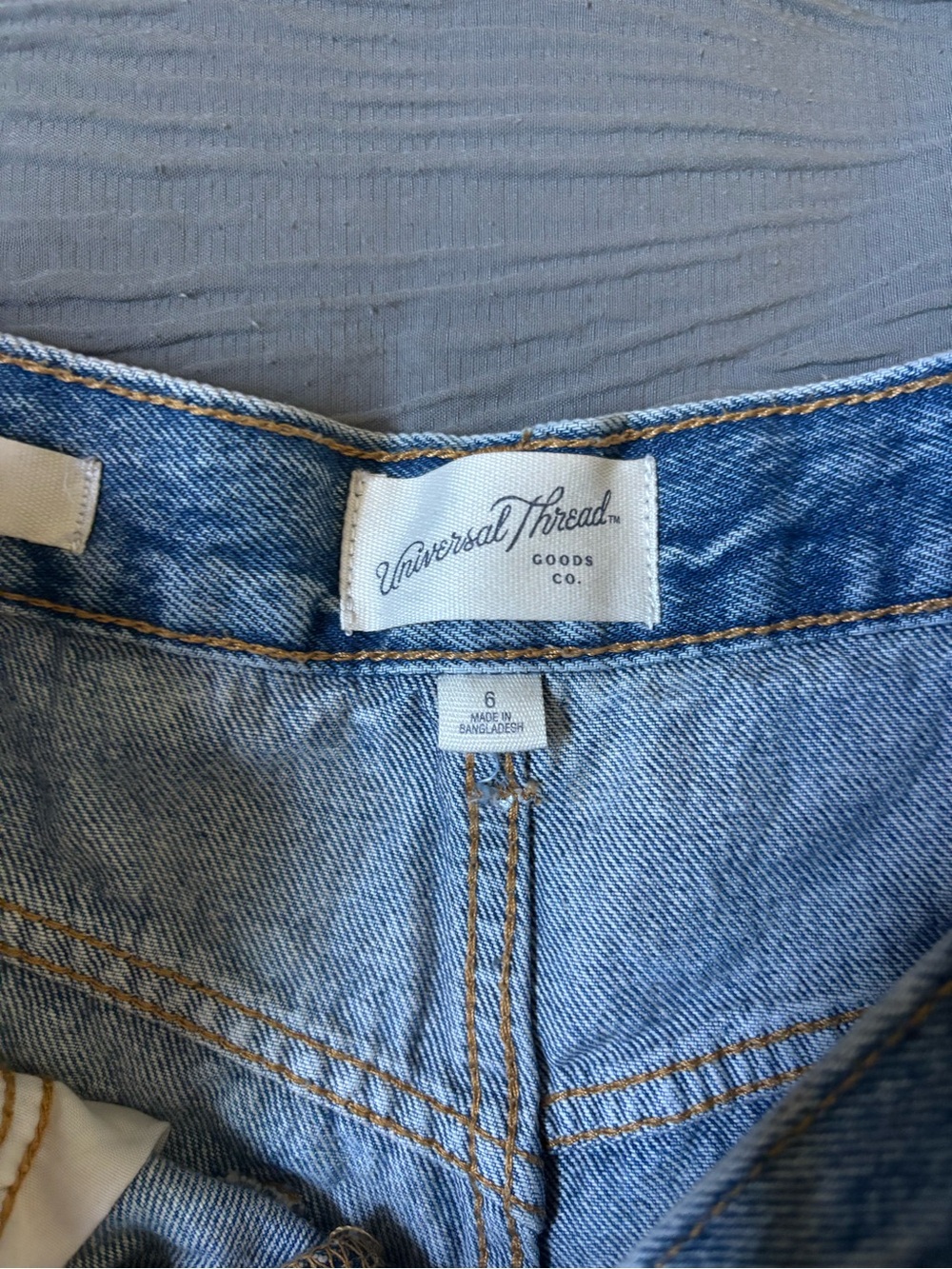 Universal Thread Light Blue Denim Jean Shorts with Raw Hem - Picture 5 of 6